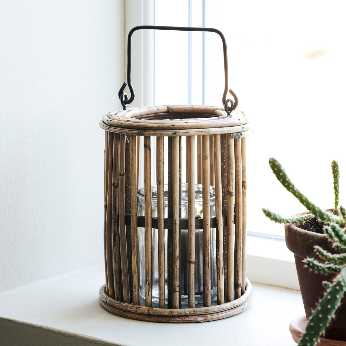 Ova natural small lantern 