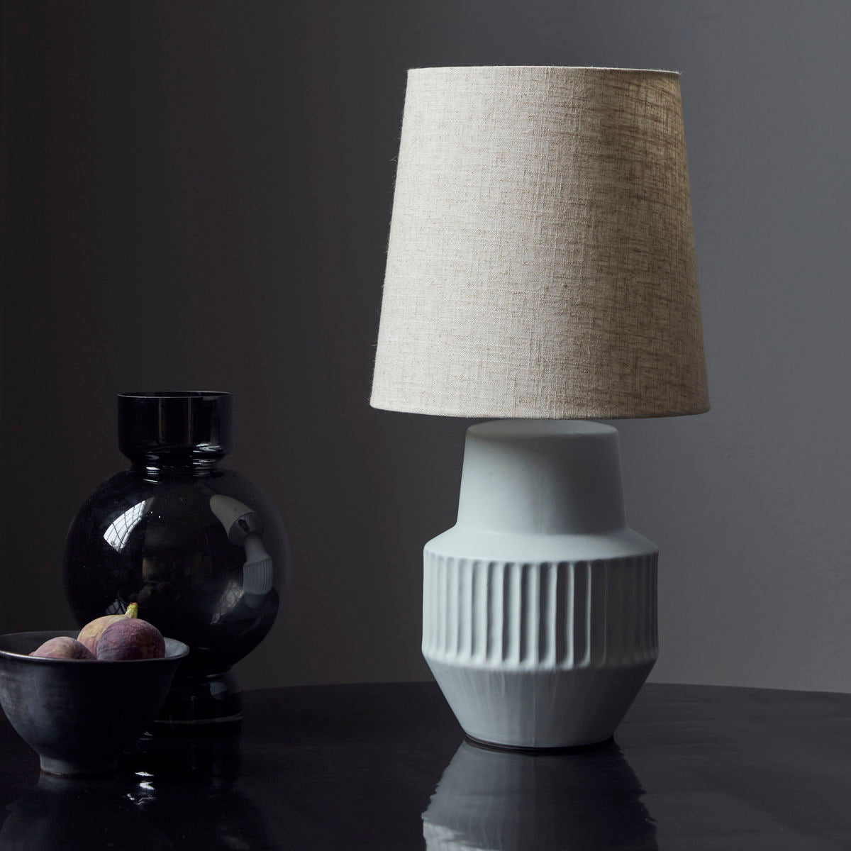 neutral modern nordic table lamp 